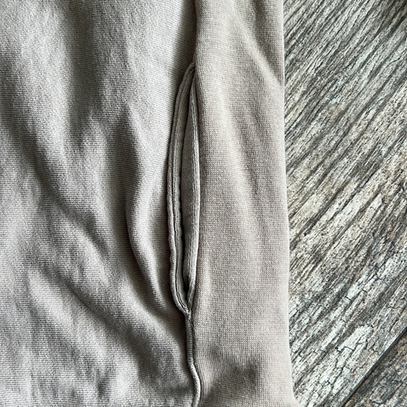 Wishlist tan sweatshirt - Picture 5 of 13